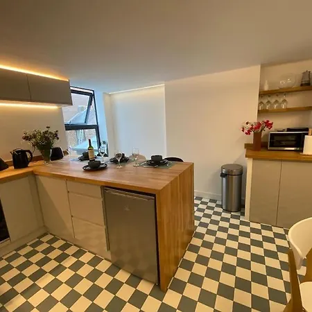 Contemporary City Centre 3 Bedroom Apartment Sheffield Exterior foto
